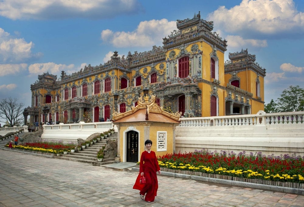 Kien Trung Palace was restored from the ruined foundations